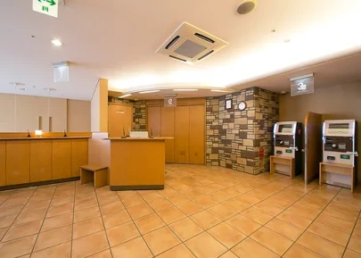 写真:ロビー・フロント