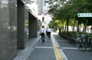 画像：地下鉄 久屋大通駅からのアクセス