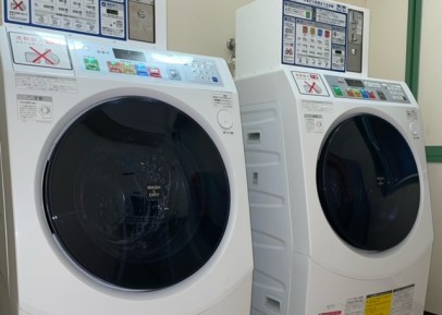 画像：コインランドリー