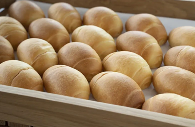 画像：焼きたてパン