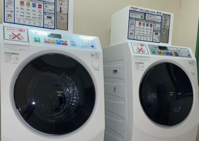 画像：コインランドリー