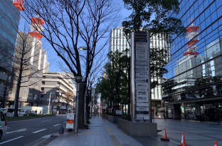 画像：地下鉄 栄駅からのアクセス