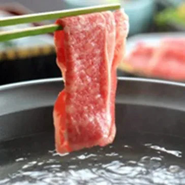 画像：鹿児島黒牛と季節野菜のしゃぶしゃぶ