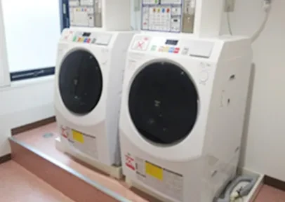 画像：コインランドリー
