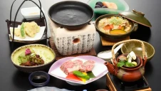 画像：炭火焼・しゃぶしゃぶ　銀座八丁