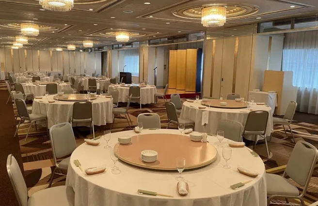 画像：円卓形式