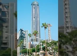 写真：海峡ゆめタワー（海峡メッセ下関）