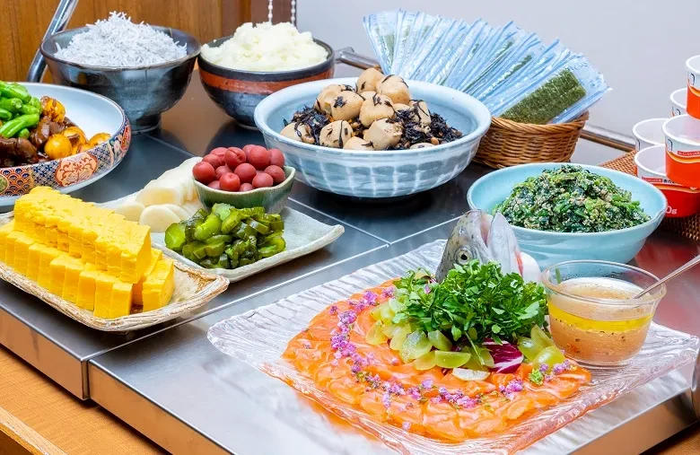 朝食バイキング