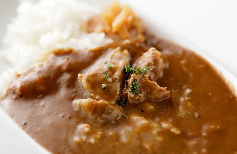 飛騨牛すじカレー