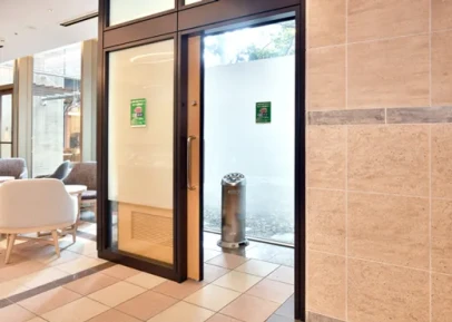 画像：喫煙ブース