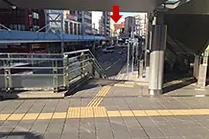 画像：大通り（神田町通り）