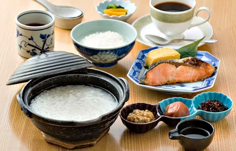 写真：お粥朝食