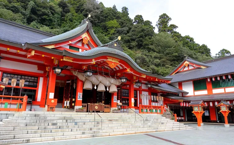 写真:太鼓谷稲成神社の外観