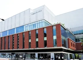 画像：久留米シティプラザ