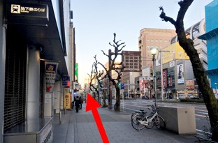 画像：地下鉄 栄駅からのアクセス