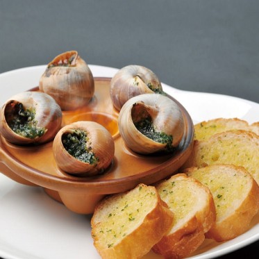 画像：エスカルゴの香草バター焼き