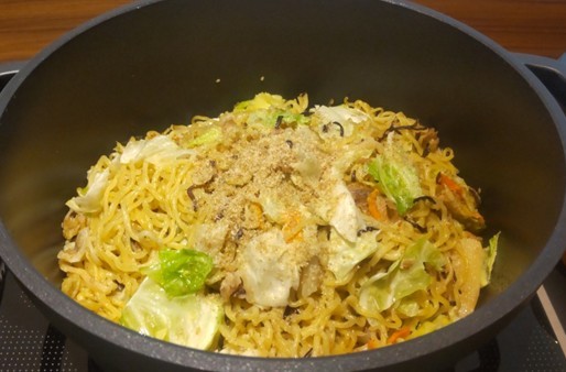 写真：焼きラーメン