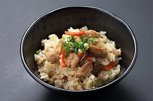 写真：みつせ鶏のかしわ飯